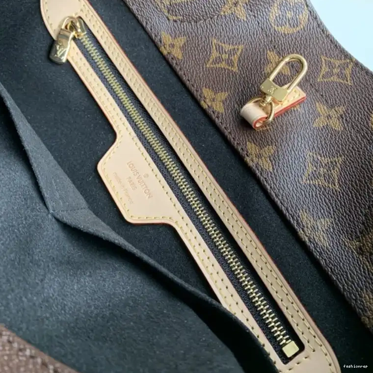 Fashionrepsfam ru 19B57B0104 LV Bags 0610